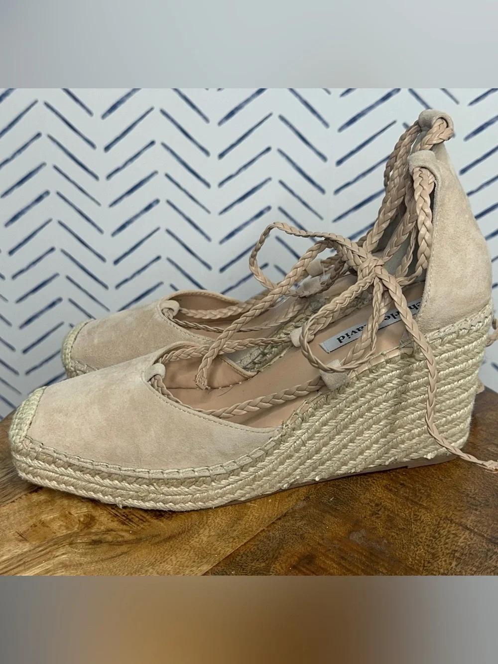 NWOT Charles David Gracie Espadrille Wedge Sandal Size 8